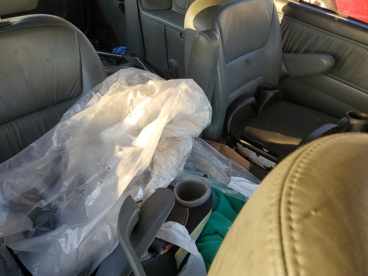 2004 Honda Odyssey Exl VIN: 5FNRL18094B038357 Lot: 91372885