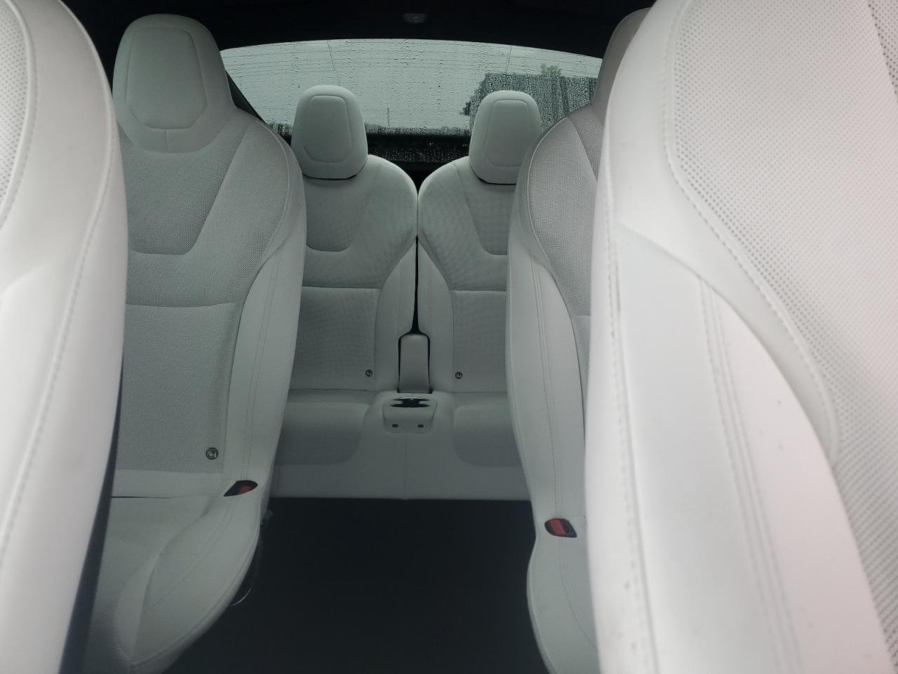 2026 Tesla Model X VIN: 7SAXCBE57TF473604 Lot: 91318105