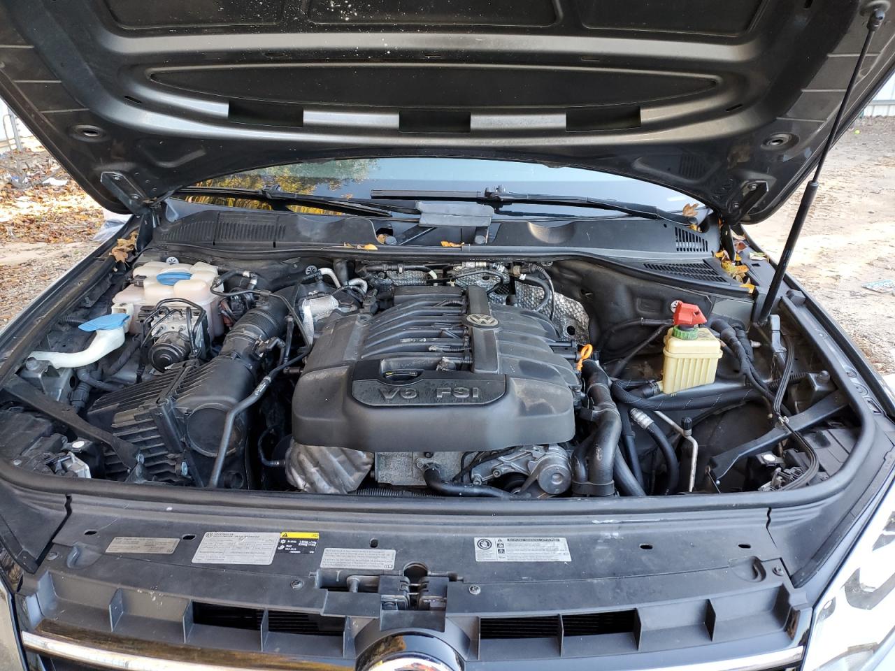 2014 Volkswagen Touareg V6 VIN: WVGEF9BP5ED013941 Lot: 92102255