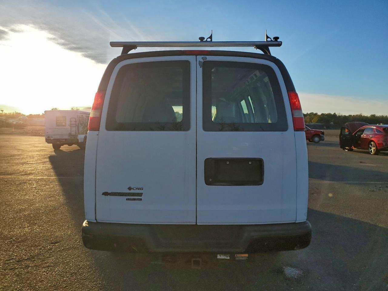 2012 Chevrolet Express G2500 VIN: 1GCWGFCB5C1123975 Lot: 94299745