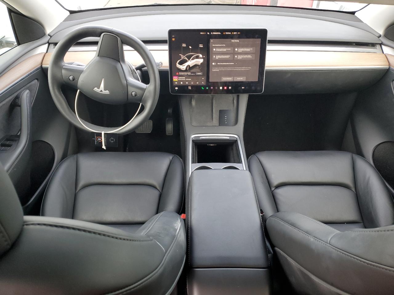 2023 Tesla Model Y VIN: 7SAYGDEEXPF816853 Lot: 92314785