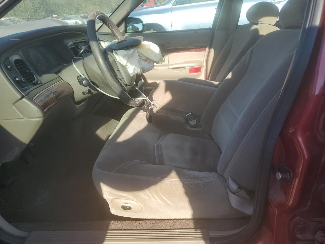 2000 Mercury Grand Marquis Ls VIN: 2MEFM75W3YX736625 Lot: 90345245