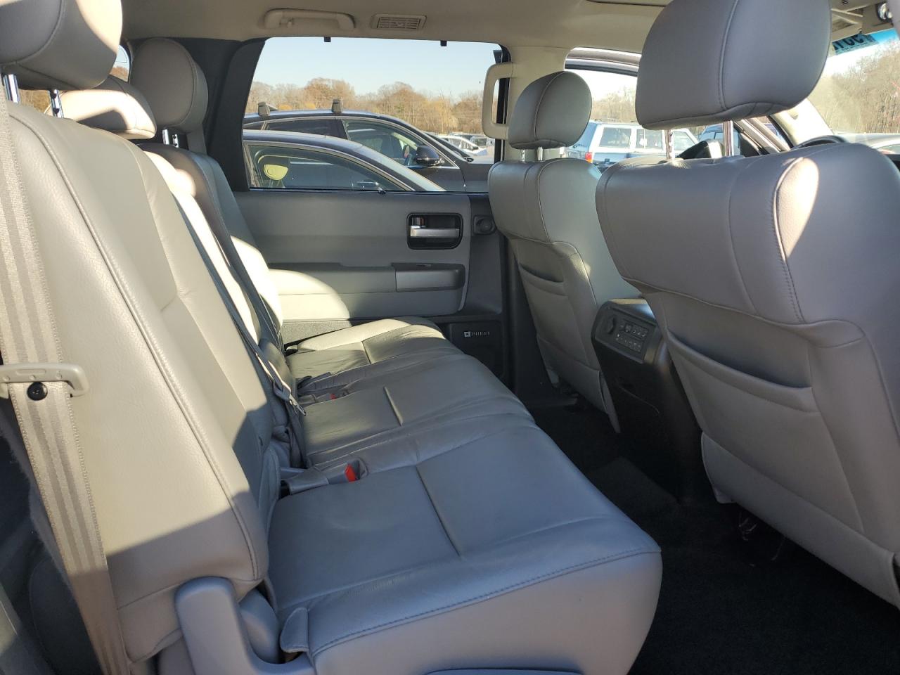 2015 Toyota Sequoia Limited VIN: 5TDJY5G18FS124712 Lot: 93127435