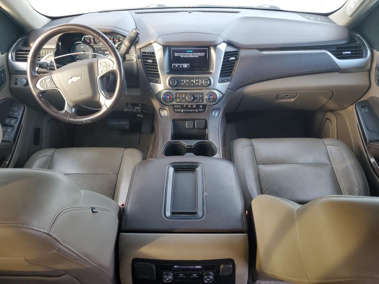 2017 Chevrolet Suburban C1500 Lt VIN: 1GNSCHKC9HR135854 Lot: 91836255