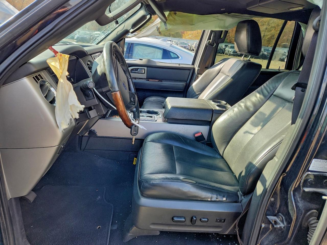 2010 Ford Expedition Limited VIN: 1FMJU1K56AEA43877 Lot: 93931845