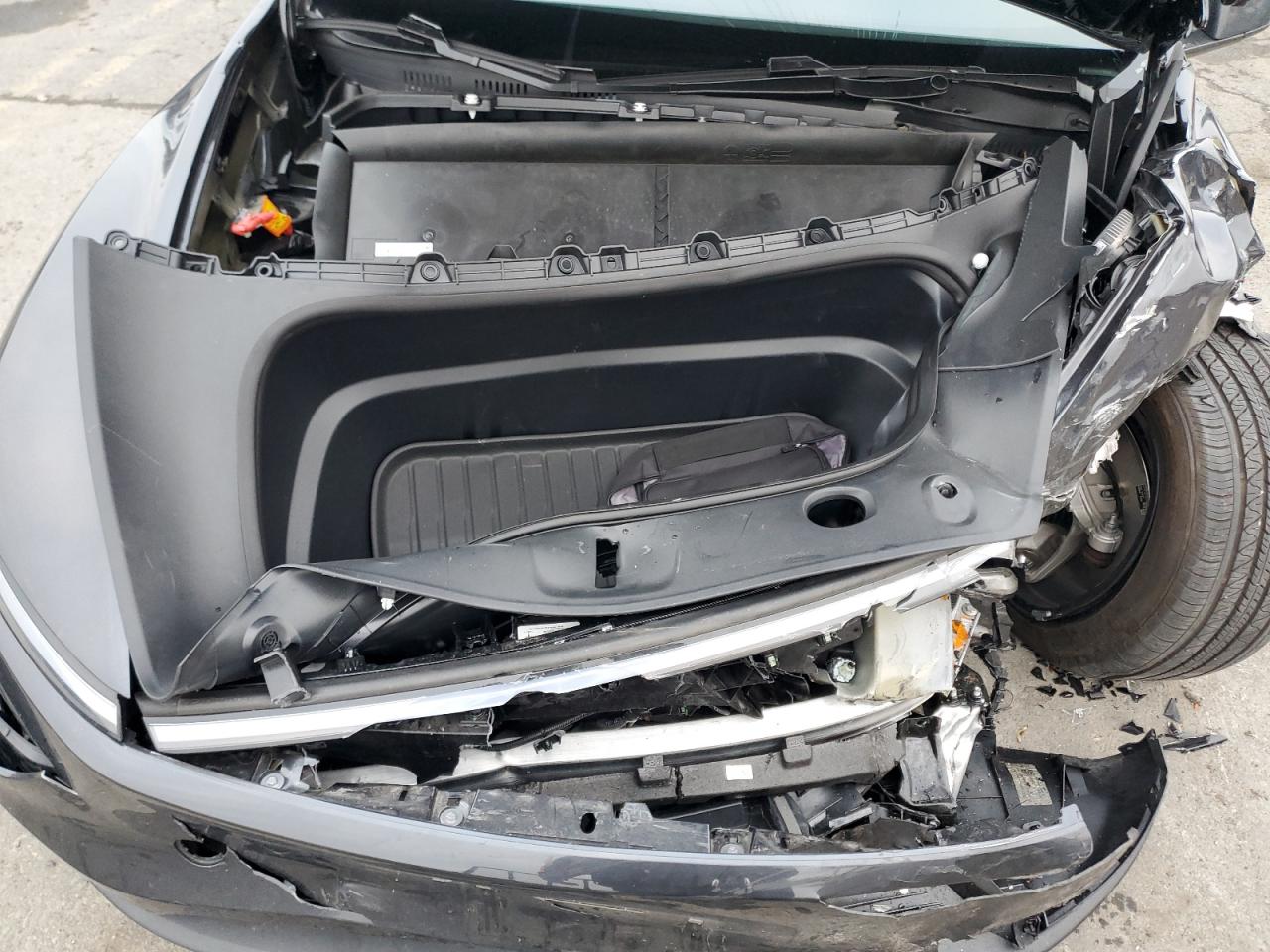 2026 Tesla Model Y VIN: 7SAYGDEE1TF361532 Lot: 93404185