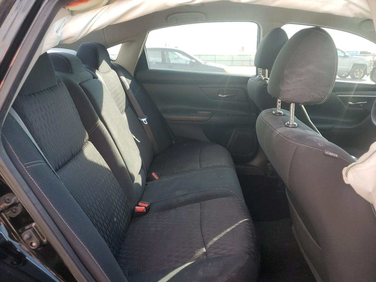 2017 Nissan Altima 2.5 VIN: 1N4AL3AP2HC472371 Lot: 93509485