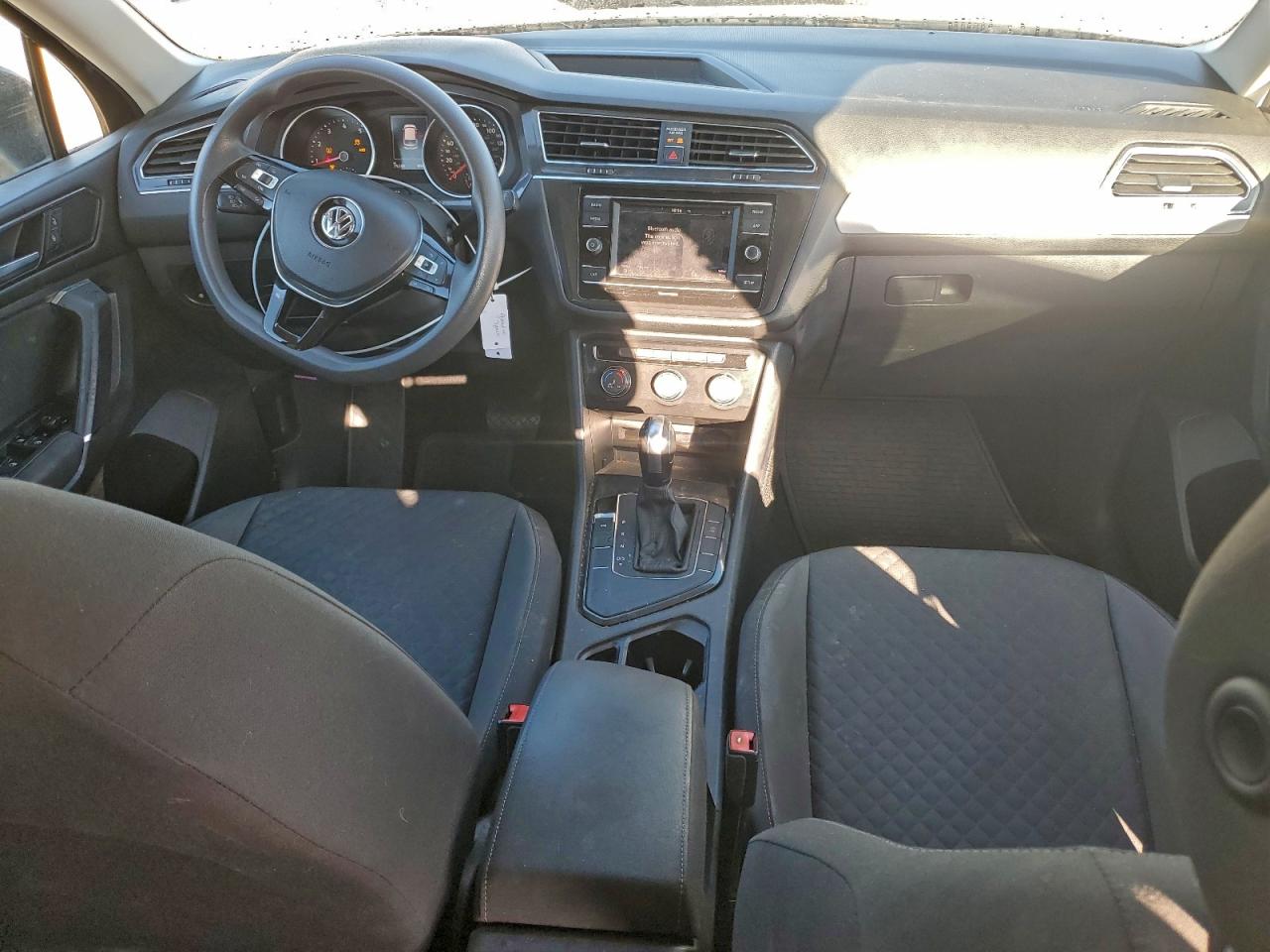 2018 Volkswagen Tiguan S VIN: 3VV1B7AX1JM122000 Lot: 93848515