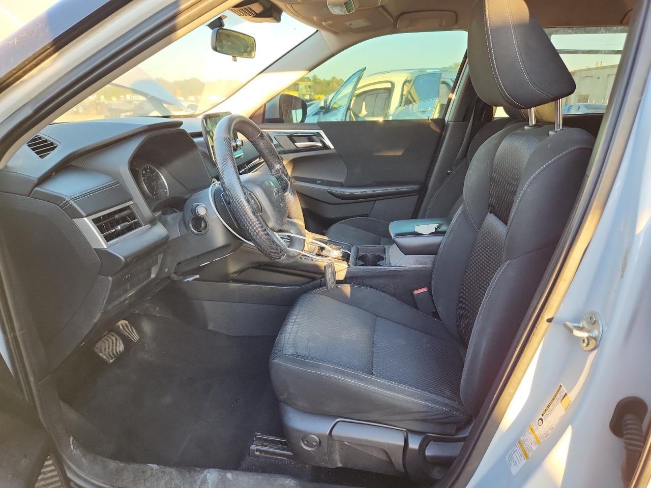 2022 Mitsubishi Outlander Es VIN: JA4J3TA85NZ001241 Lot: 90982515