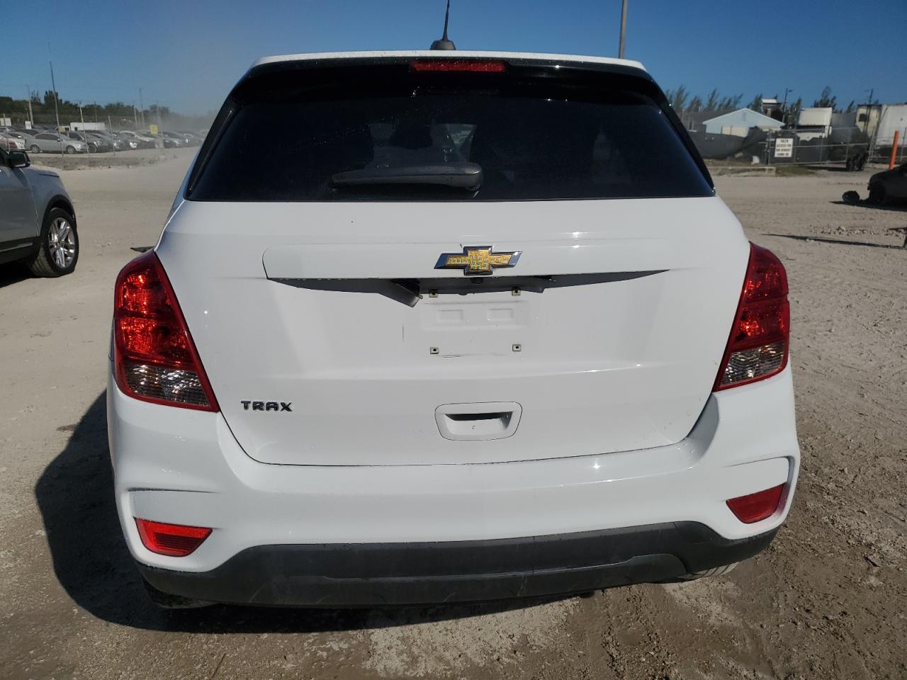 2020 Chevrolet Trax Ls VIN: 3GNCJKSB8LL142843 Lot: 92580295