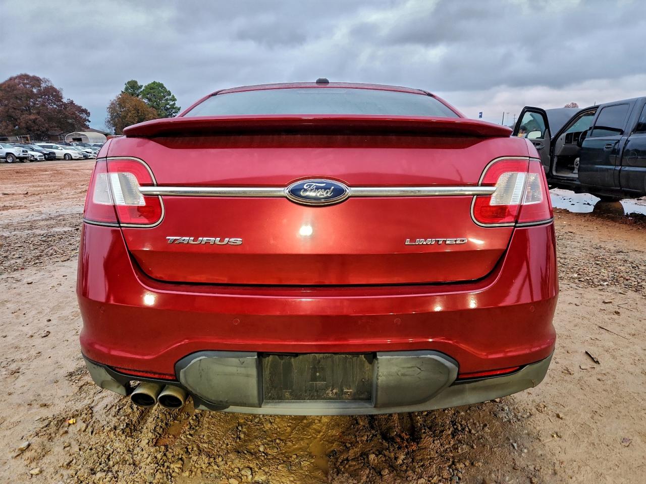 2010 Ford Taurus Limited VIN: 1FAHP2FW8AG109326 Lot: 93880345