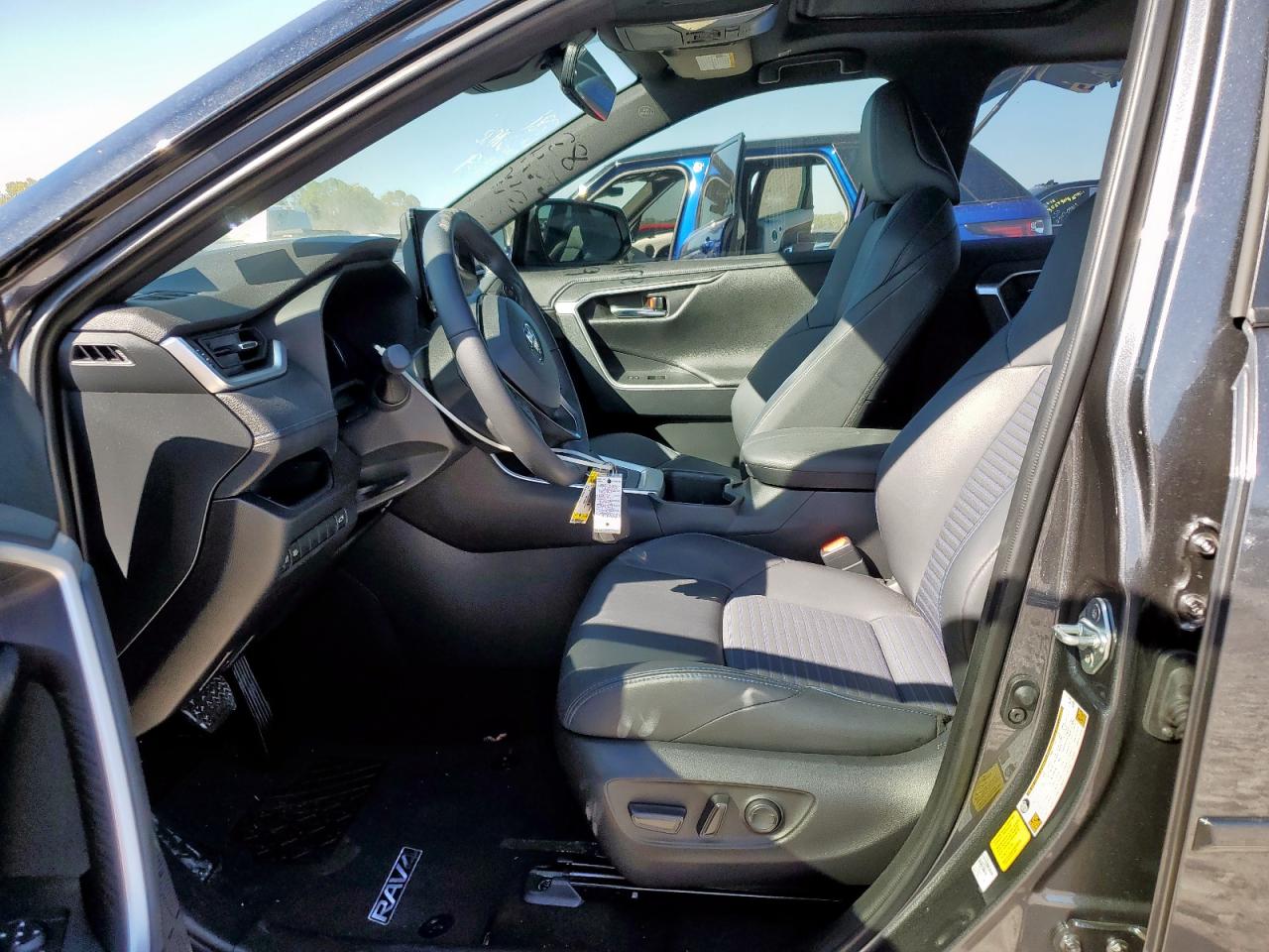 Фото: JTME6RFV2SD579046