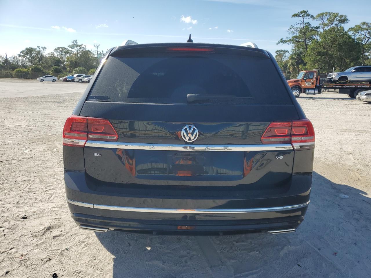 2018 Volkswagen Atlas Se VIN: 1V2FR2CA0JC538177 Lot: 93313305