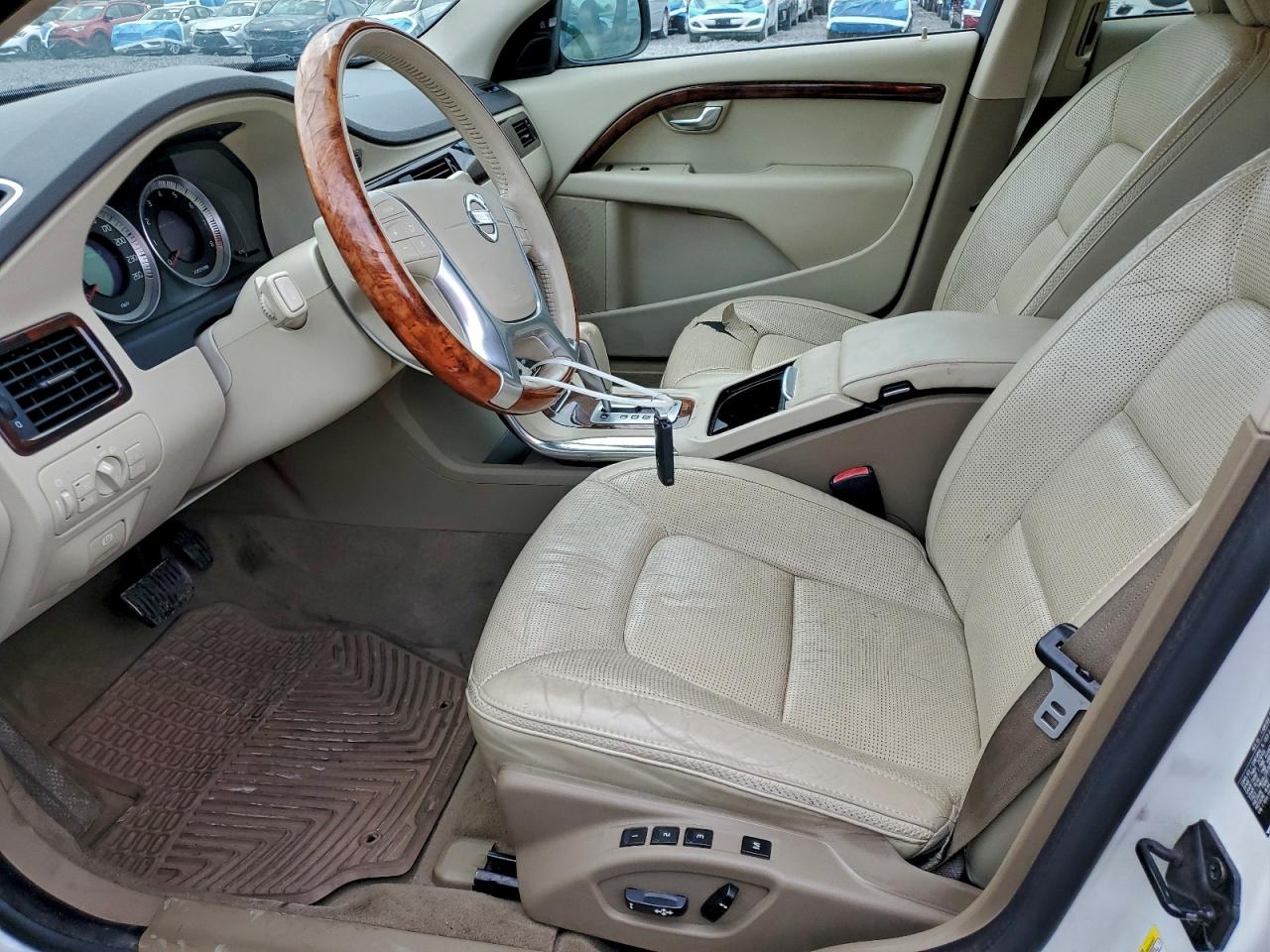 2011 Volvo Xc70 T6 VIN: YV4902BZ1B1106157 Lot: 94355695