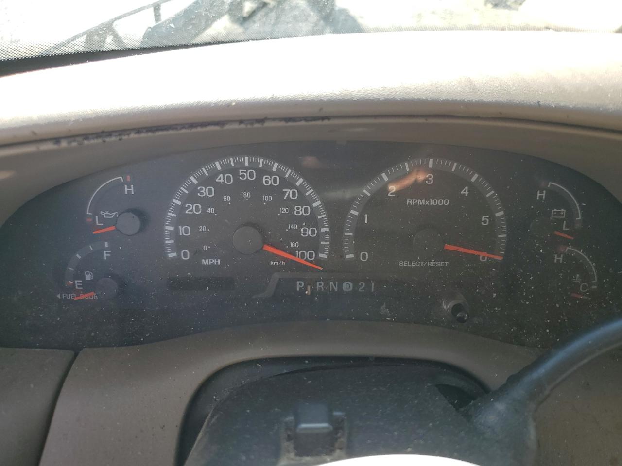 2000 Ford F150 VIN: 1FTRX17L5YNA26777 Lot: 91786975