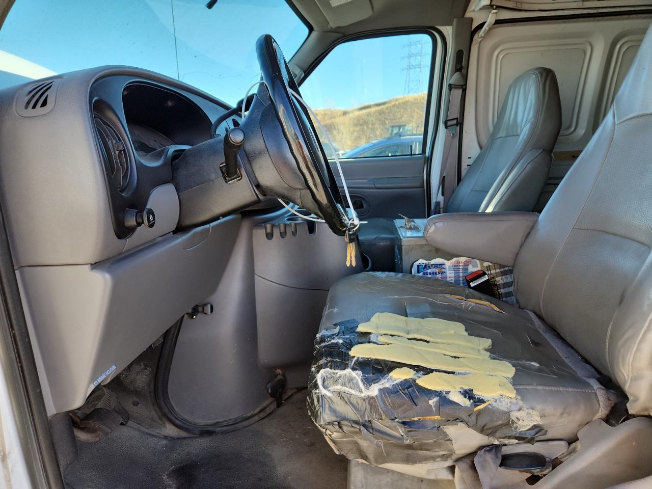 2001 Ford Econoline E250 Van VIN: 1FTNE24L61HB03675 Lot: 91250695