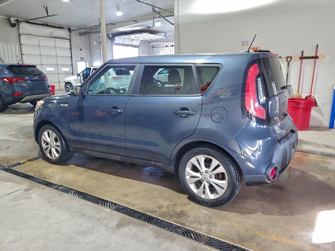 2014 Kia Soul + VIN: KNDJP3A5XE7102237 Lot: 94060615