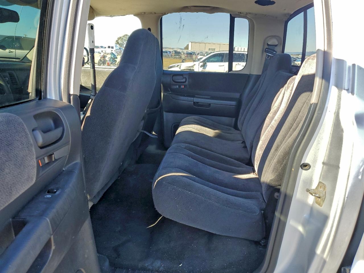 2003 Dodge Dakota Quad Slt VIN: 1D7HL48N93S151239 Lot: 93667535