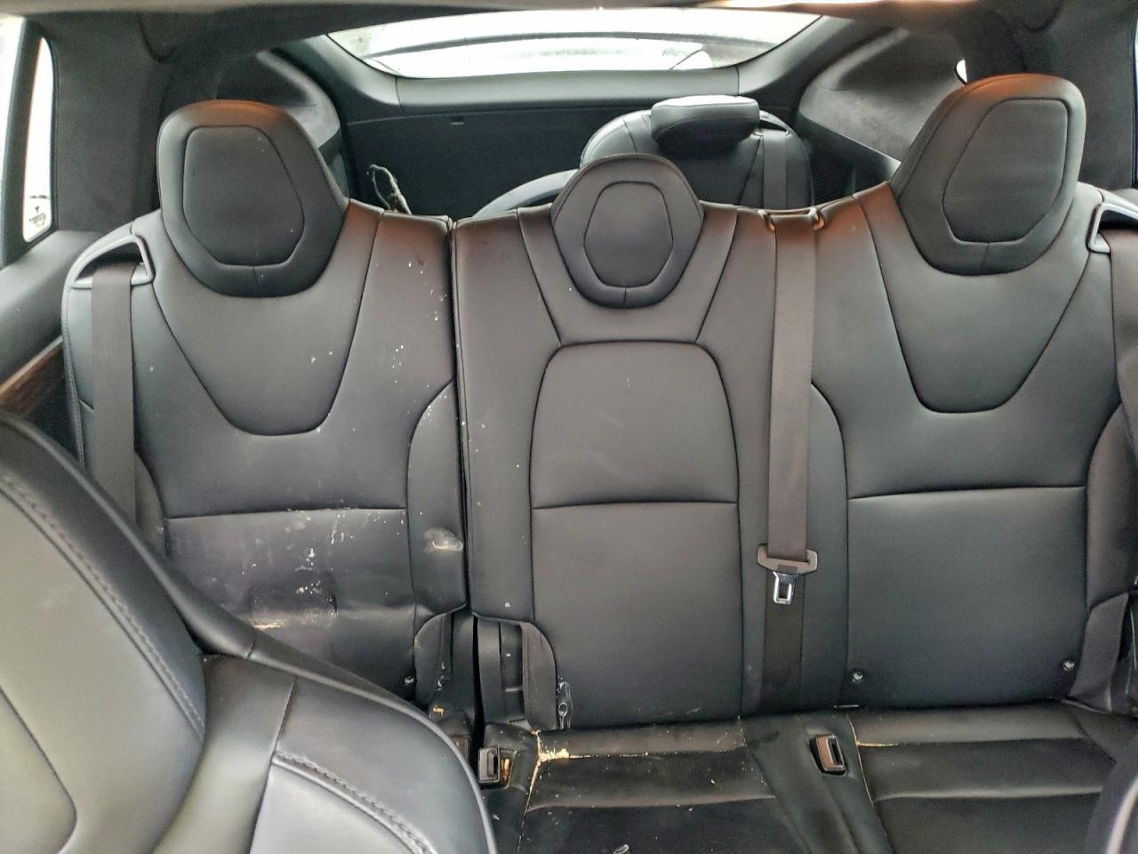 2017 Tesla Model X VIN: 5YJXCAE22HF077150 Lot: 94547055