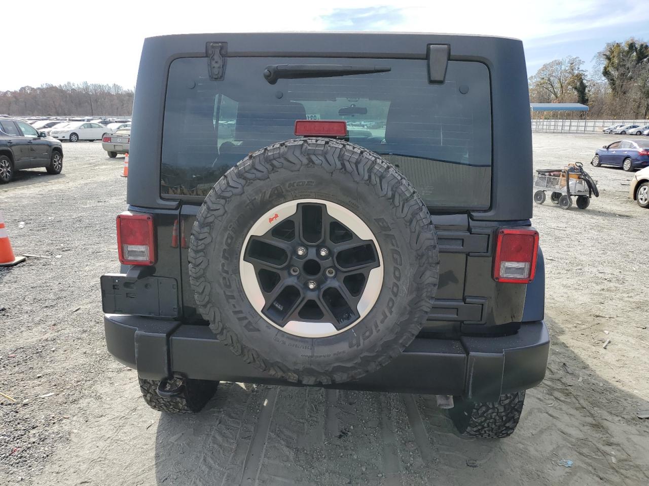 2015 Jeep Wrangler Unlimited Sport VIN: 1C4BJWDG0FL755155 Lot: 93191845