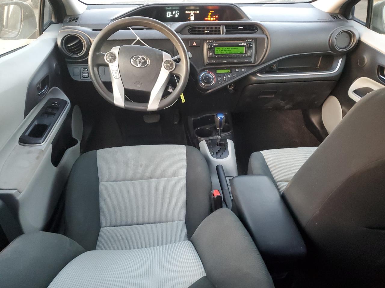 2014 Toyota Prius C VIN: JTDKDTB38E1561084 Lot: 93500535