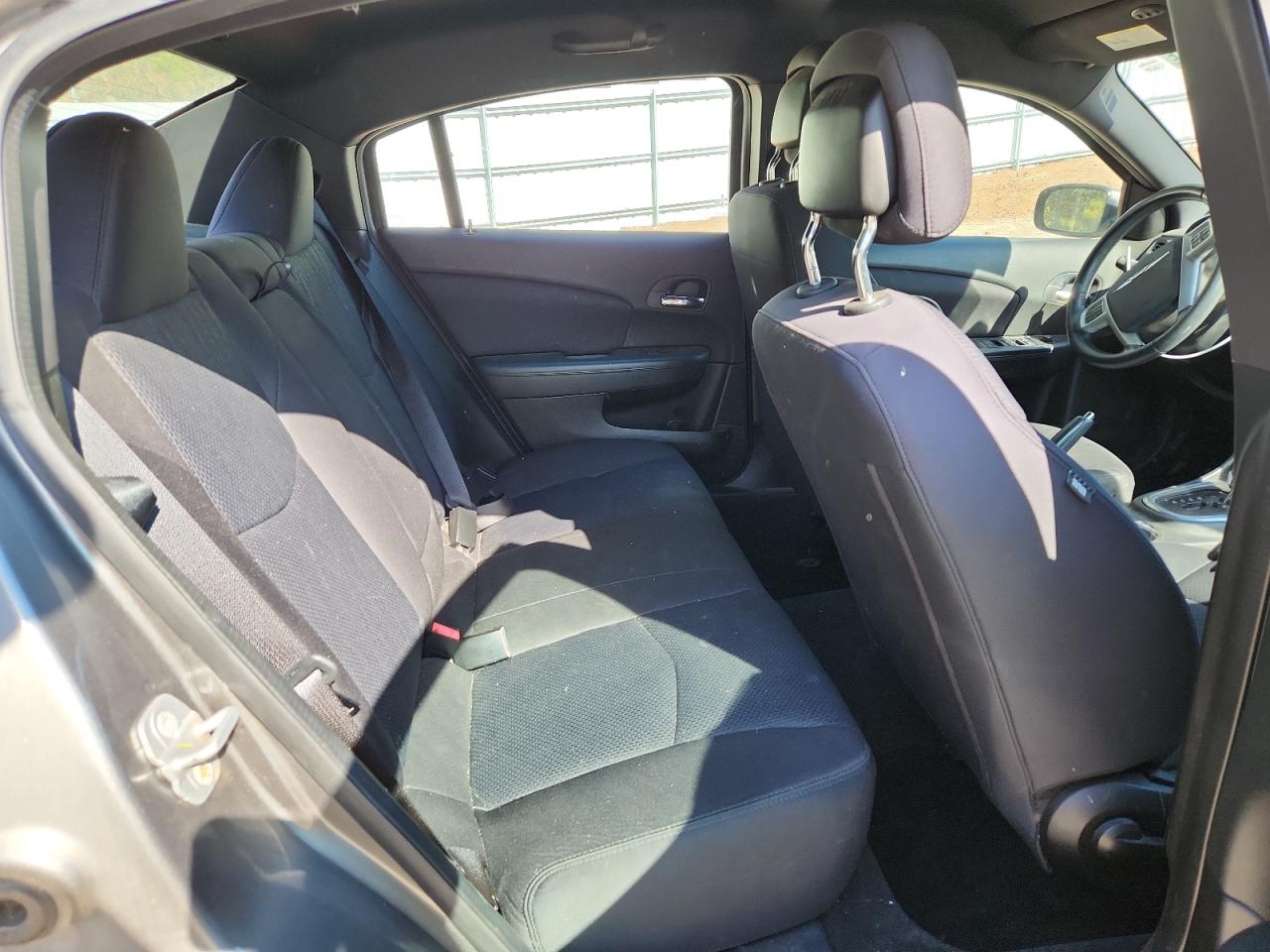 2013 Chrysler 200 Touring VIN: 1C3CCBBB7DN699364 Lot: 92003845