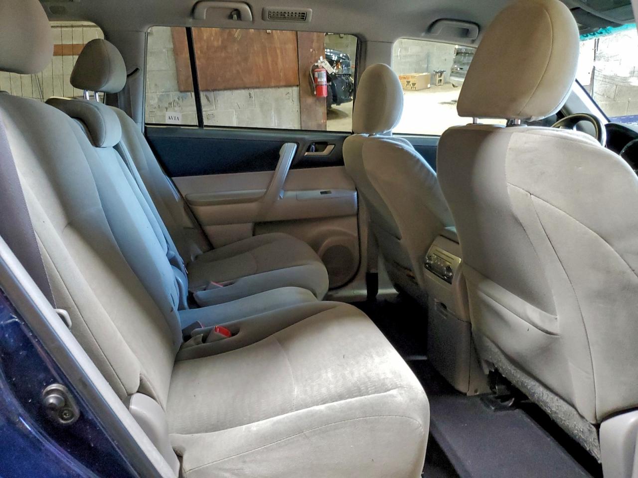 2011 Toyota Highlander Base VIN: 5TDBK3EH3BS083328 Lot: 93815515