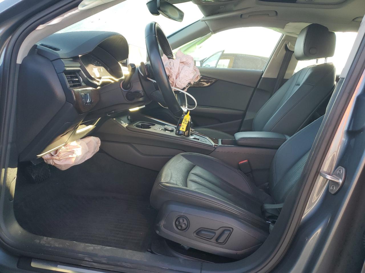 2017 Audi A4 Premium VIN: WAUANAF44HN062065 Lot: 92734135