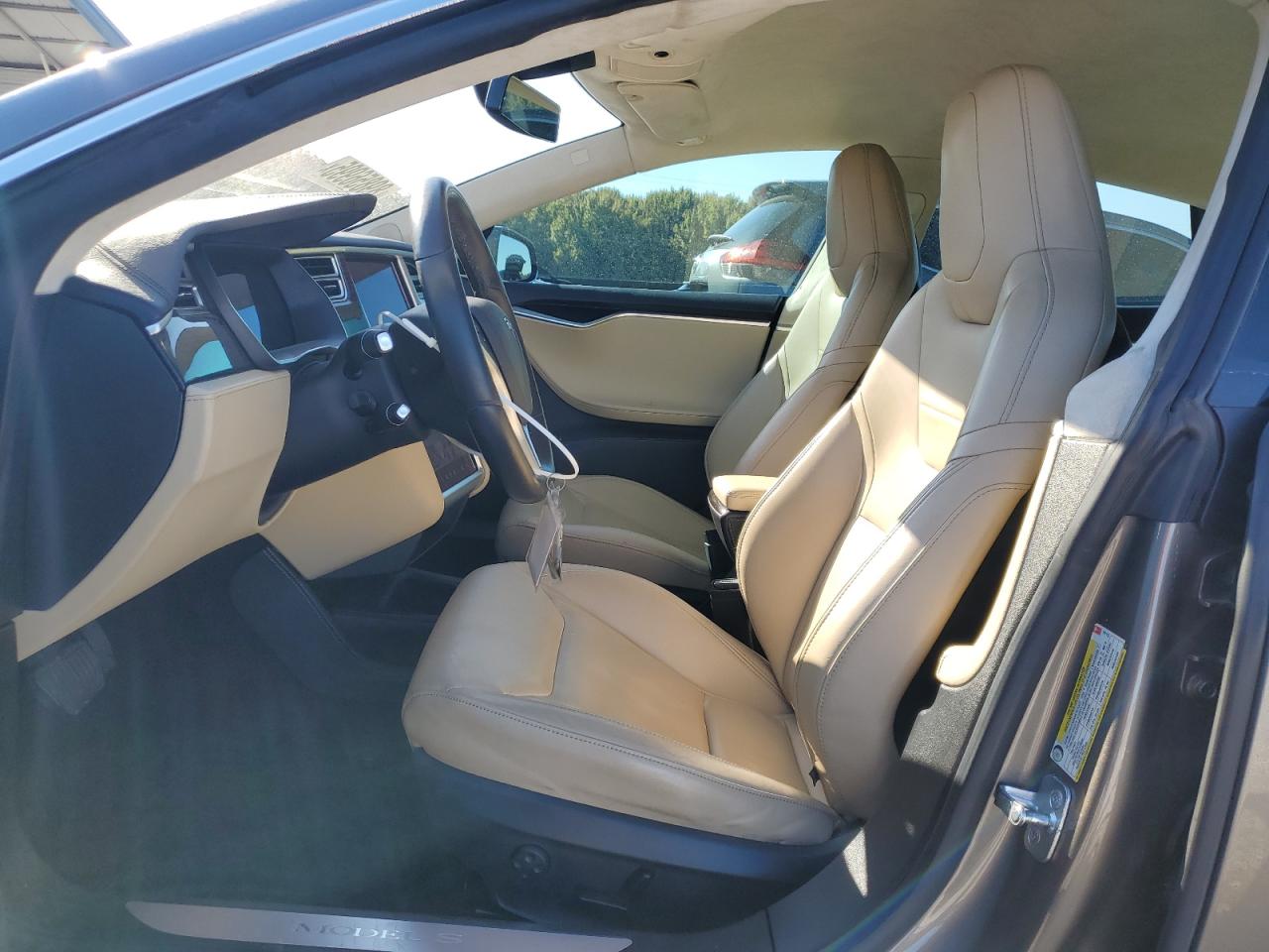 2015 Tesla Model S VIN: 5YJSA1E18FF101133 Lot: 89856995