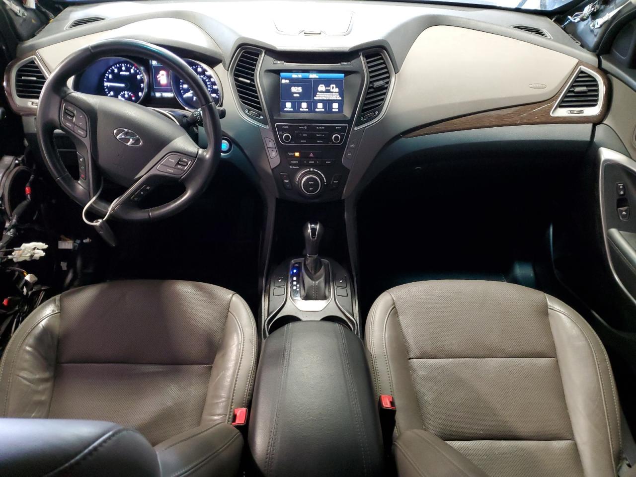 2017 Hyundai Santa Fe Sport VIN: 5NMZUDLB5HH030204 Lot: 92240175