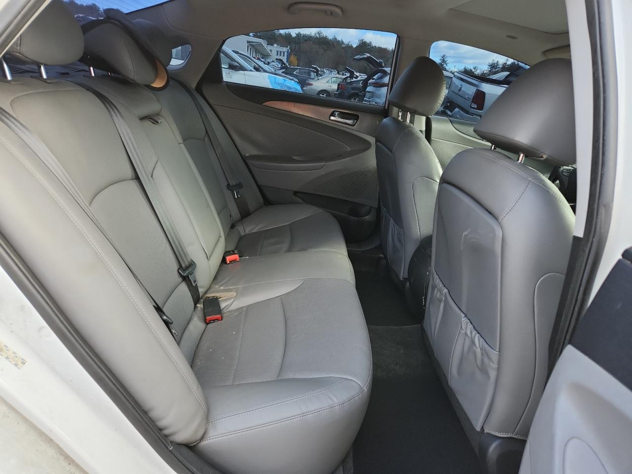 2015 Hyundai Sonata Hybrid VIN: KMHEC4A49FA132341 Lot: 92383745