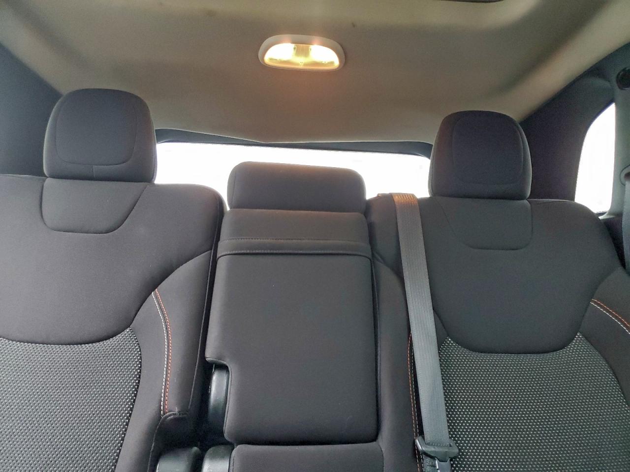 2017 Jeep Cherokee Latitude VIN: 1C4PJMCS4HW550911 Lot: 94474225