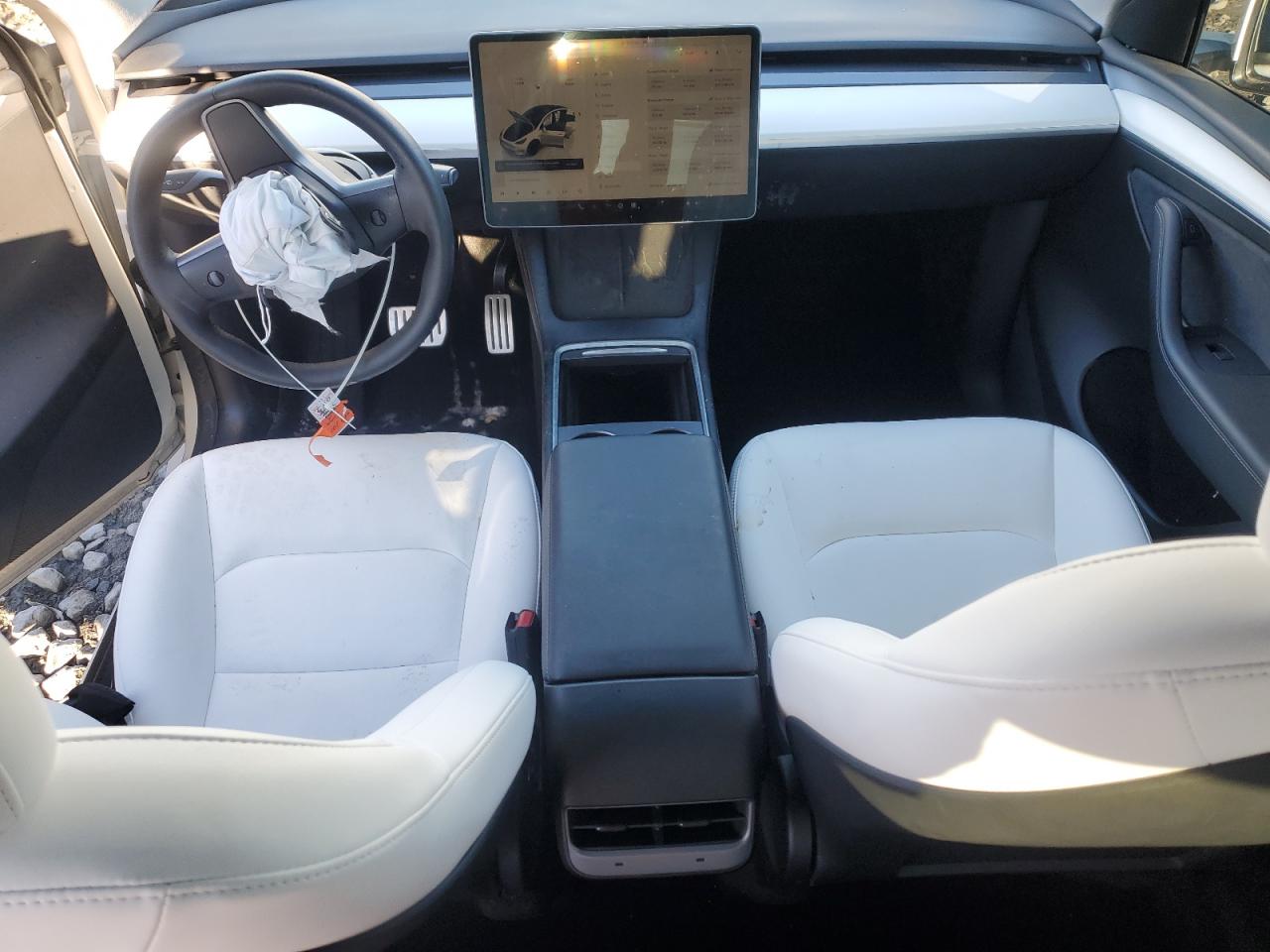 2022 Tesla Model Y VIN: 7SAYGDEF9NF530160 Lot: 90075955