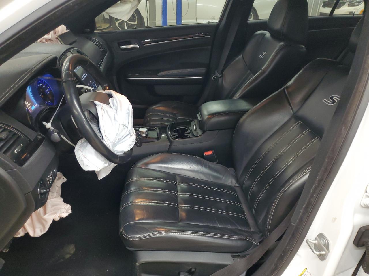 2020 Chrysler 300 S VIN: 2C3CCABT6LH164181 Lot: 91495995