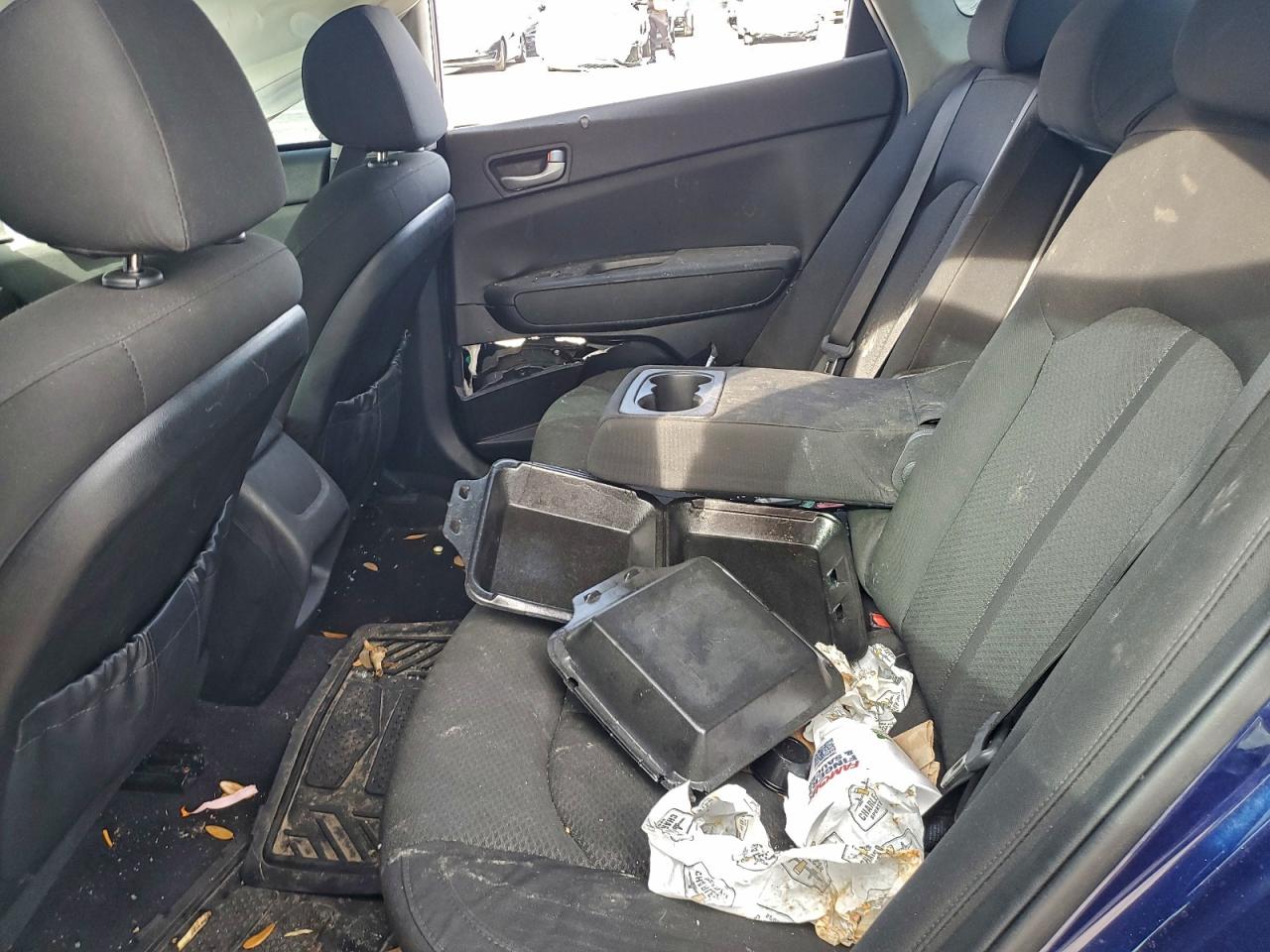 2017 Kia Optima Lx VIN: 5XXGT4L33HG172603 Lot: 94090875