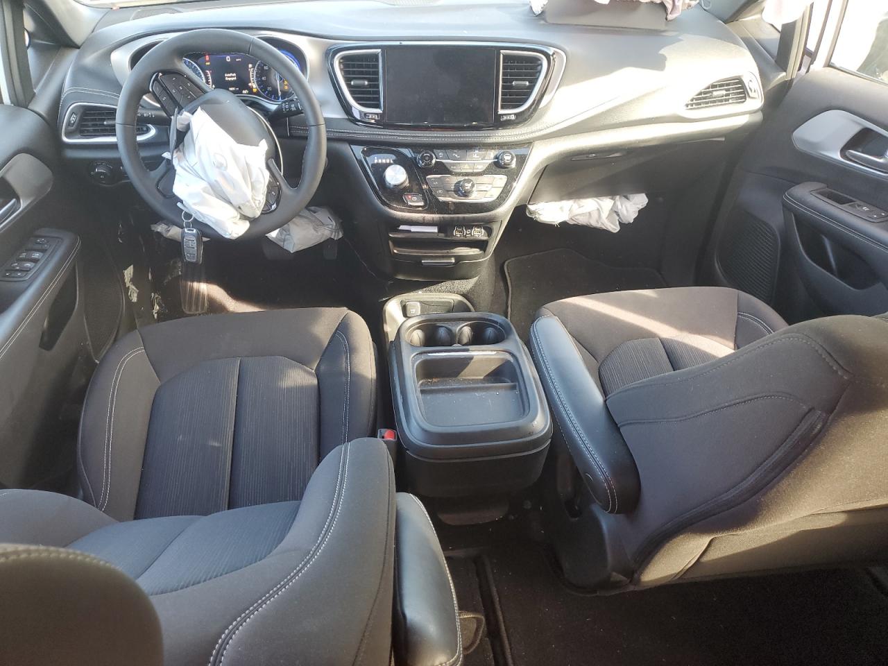 2024 Chrysler Pacifica Touring VIN: 2C4RC1FG5RR115656 Lot: 82505415