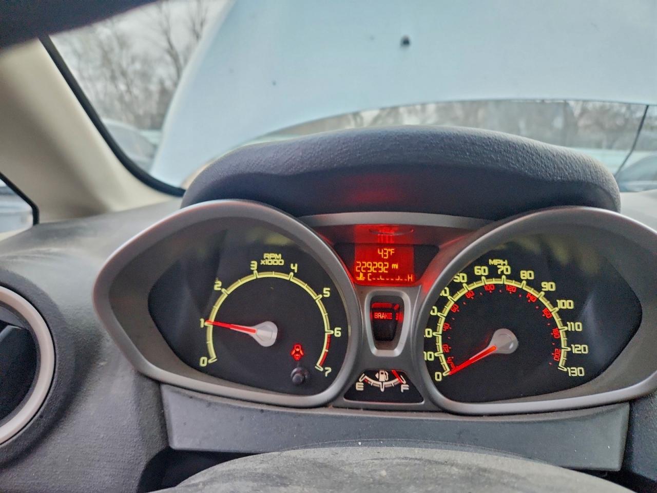 2013 Ford Fiesta Se VIN: 3FADP4BJXDM194734 Lot: 93616875