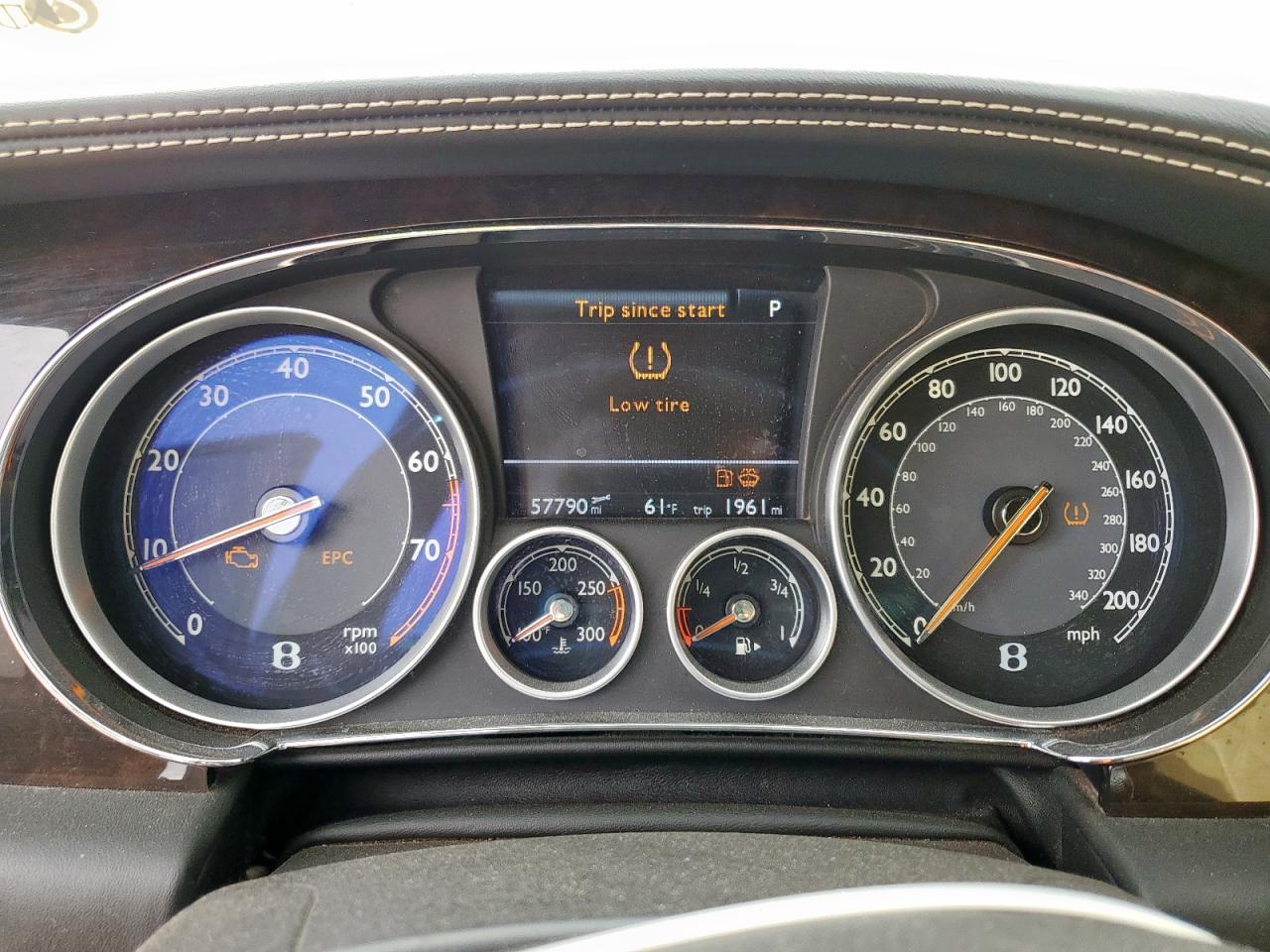 2014 Bentley Flying Spur VIN: SCBEC9ZA7EC089622 Lot: 92852565