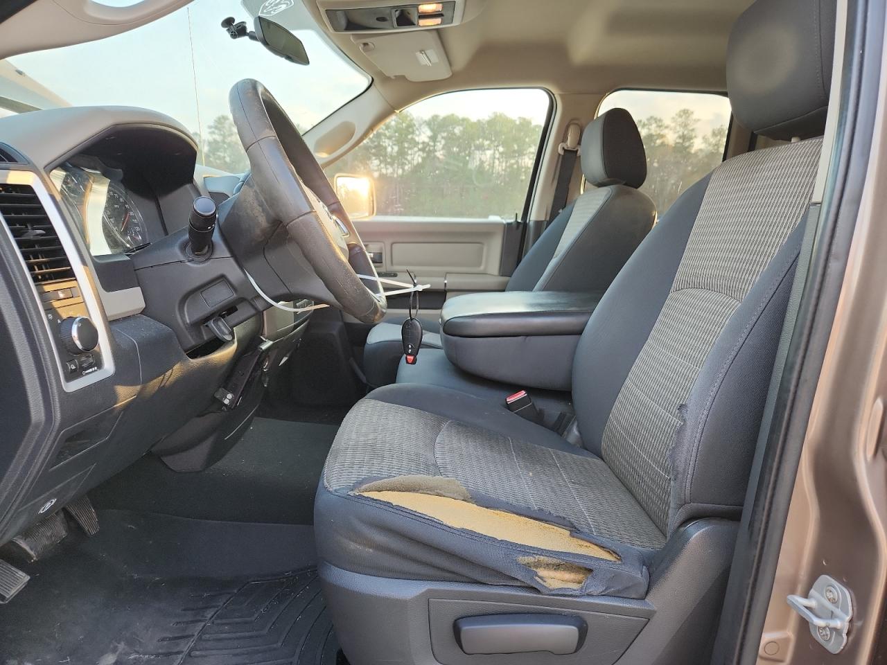 2009 Dodge Ram 1500 VIN: 1D3HB18P89S734608 Lot: 94054255