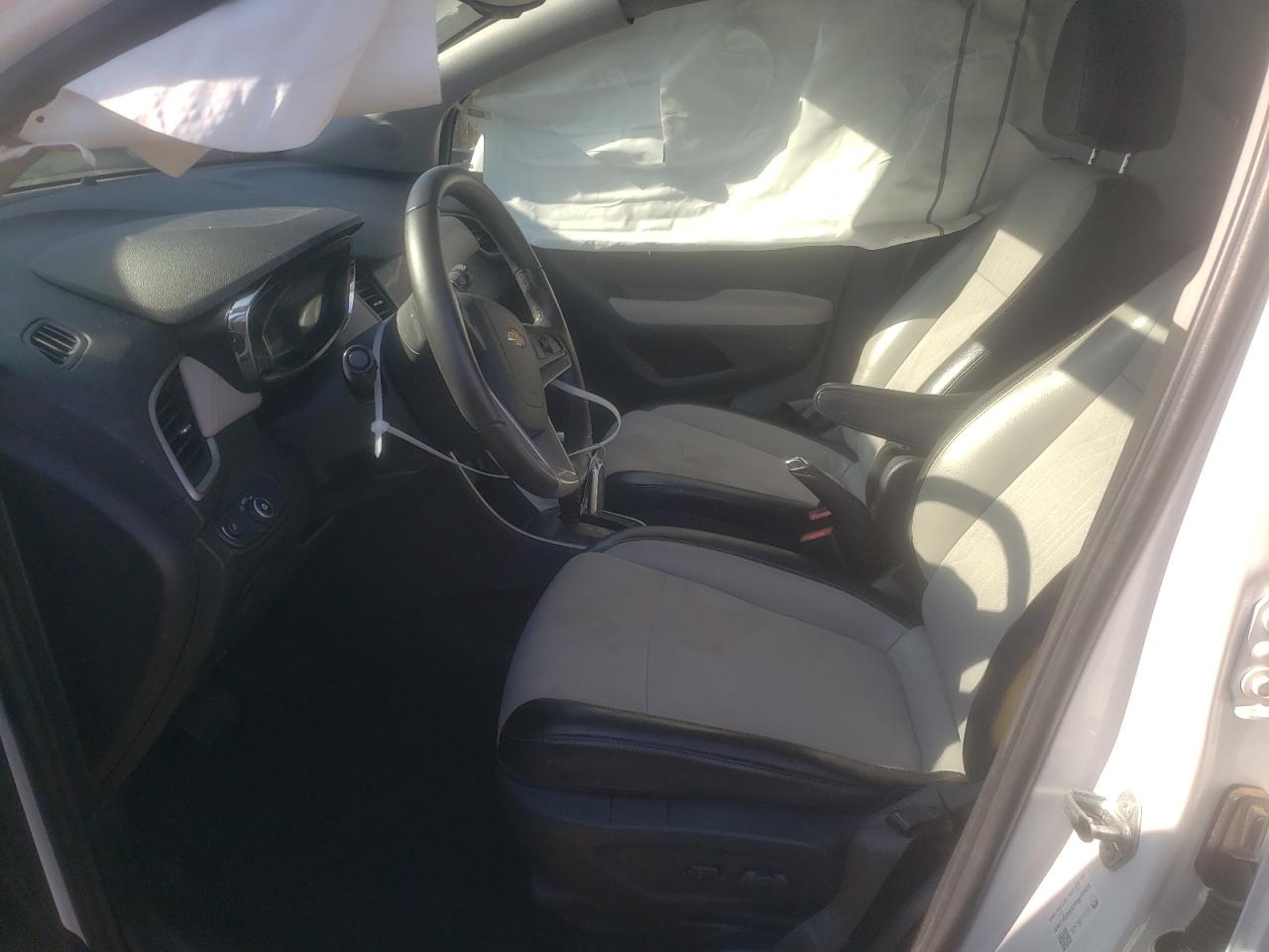 2020 Chevrolet Trax 1Lt VIN: 3GNCJLSB5LL322738 Lot: 81712635