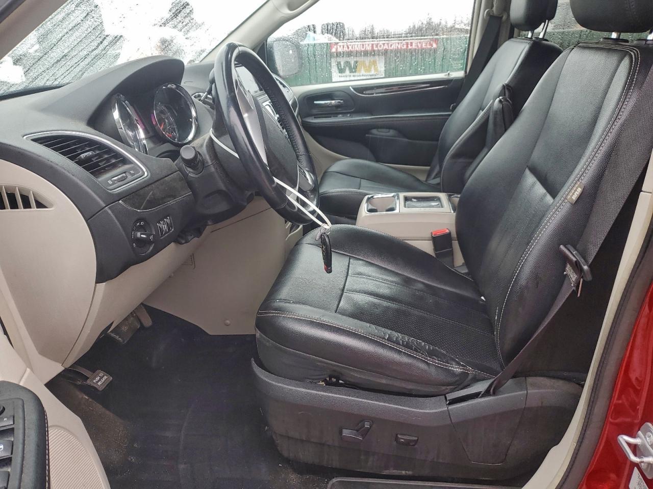 2015 Chrysler Town & Country Touring L VIN: 2C4RC1CG6FR547771 Lot: 94049325