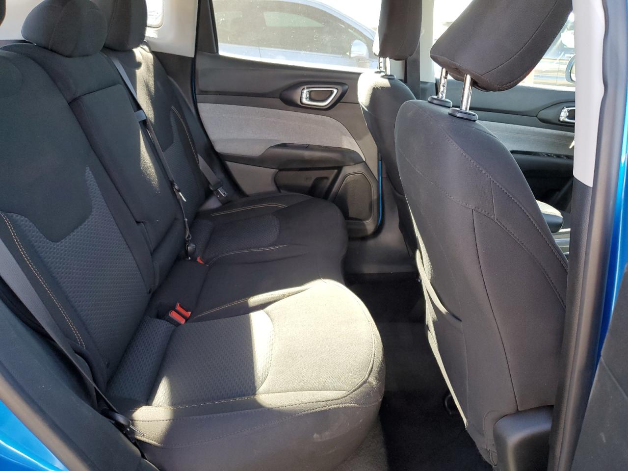 2022 Jeep Compass Sport VIN: 3C4NJDAB2NT205534 Lot: 92907495