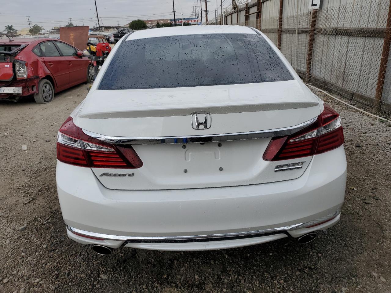 2017 Honda Accord Sport Special Edition VIN: 1HGCR2F1XHA117655 Lot: 92899345