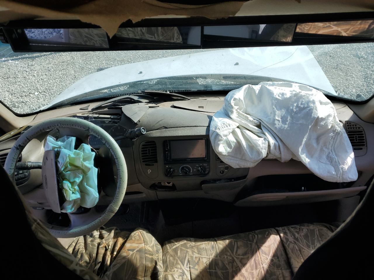 1998 Ford F150 VIN: 1FTZX0760WKB37739 Lot: 92644715