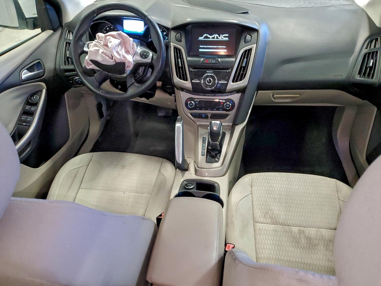 2012 Ford Focus Sel VIN: 1FAHP3H23CL477939 Lot: 94068895