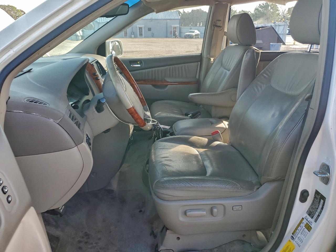 2010 Toyota Sienna Xle VIN: 5TDYK4CC0AS327250 Lot: 92602915