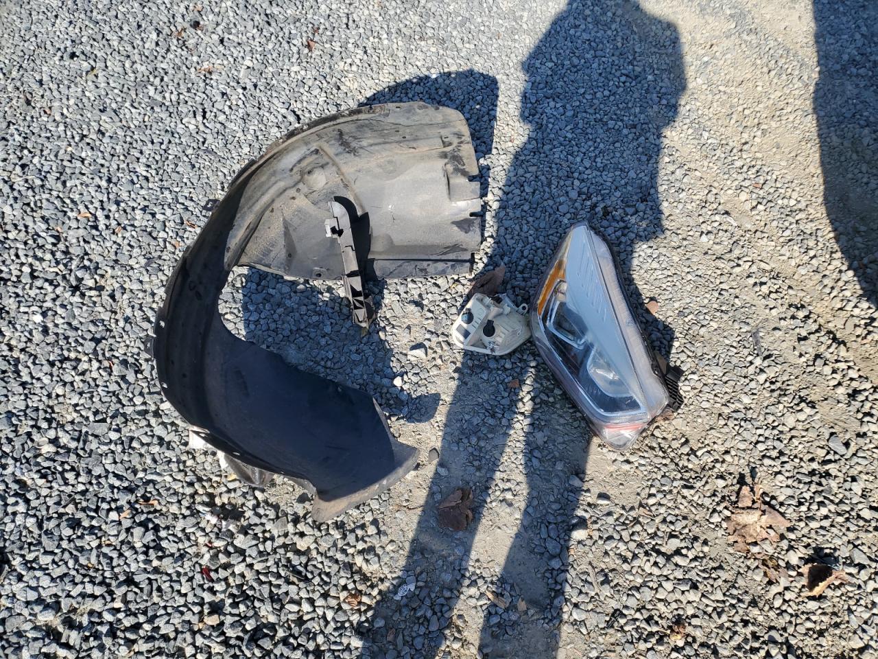 2017 Ford Escape Titanium VIN: 1FMCU9J90HUE29643 Lot: 91447455