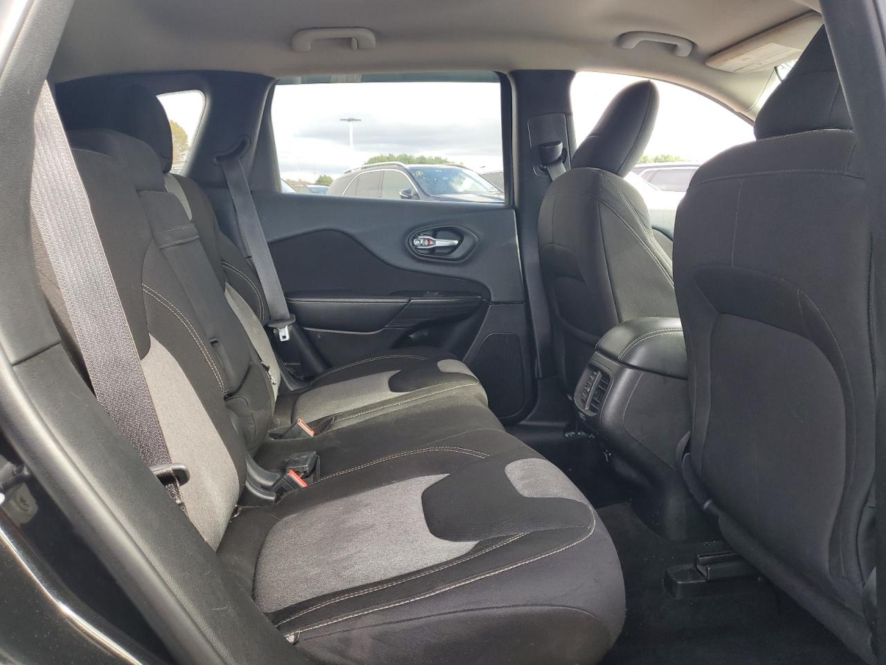 2014 Jeep Cherokee Latitude VIN: 1C4PJMCS8EW244340 Lot: 90435365