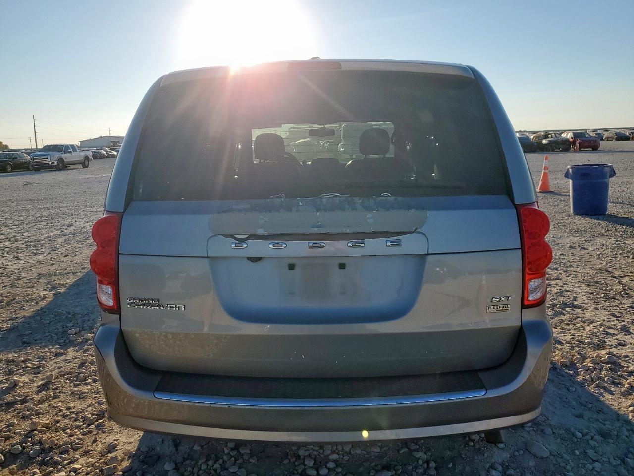 2017 Dodge Grand Caravan Sxt VIN: 2C4RDGCG3HR827649 Lot: 91201125