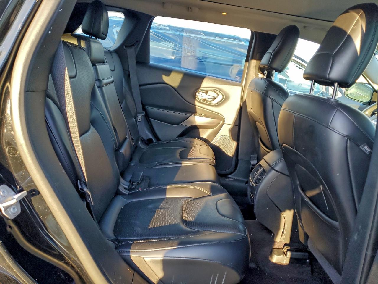 2019 Jeep Cherokee Limited VIN: 1C4PJMDN6KD192108 Lot: 93309495